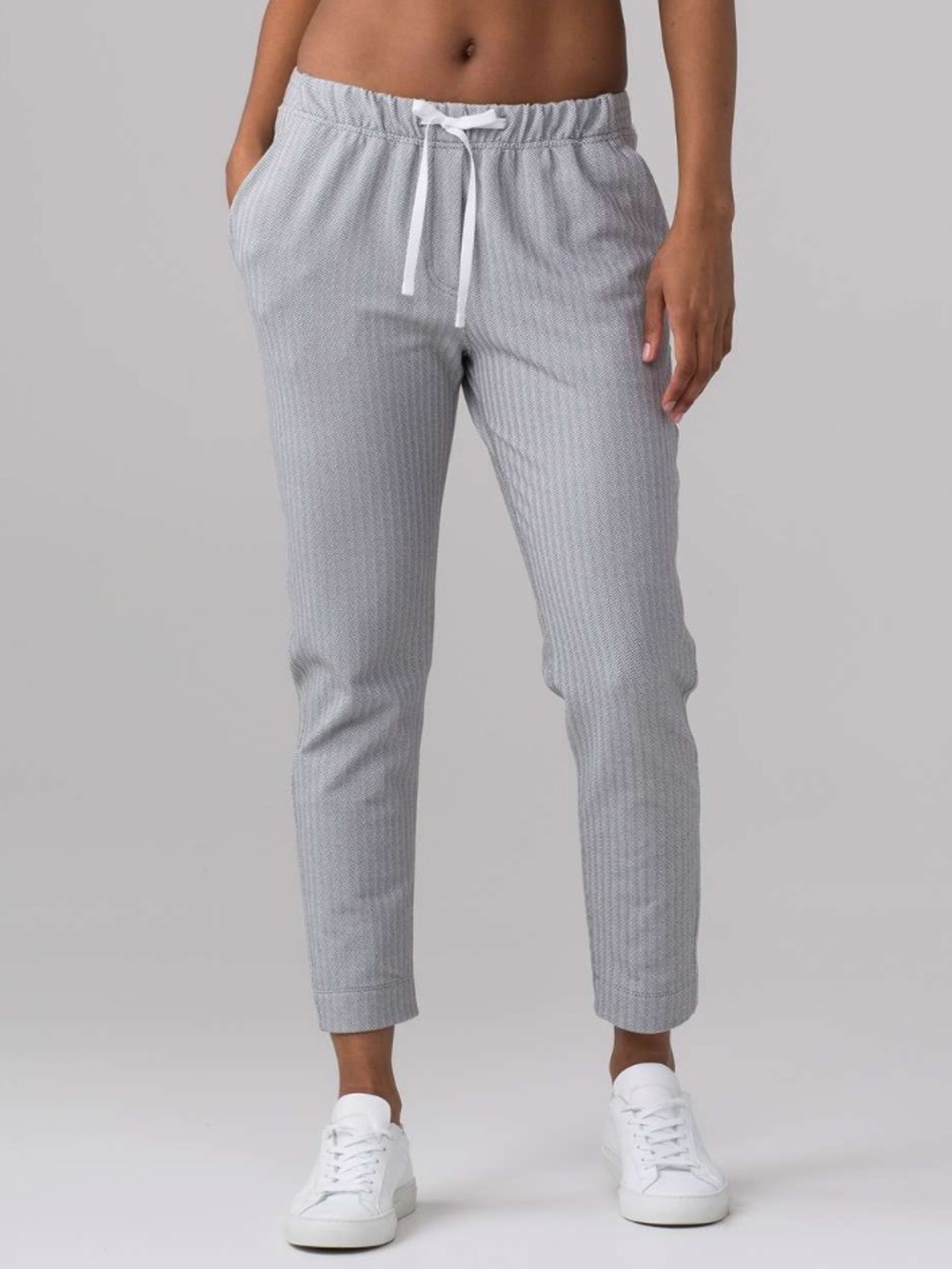 Lululemon Jet Crop Pants (Slim) (Luon 19") Size 8